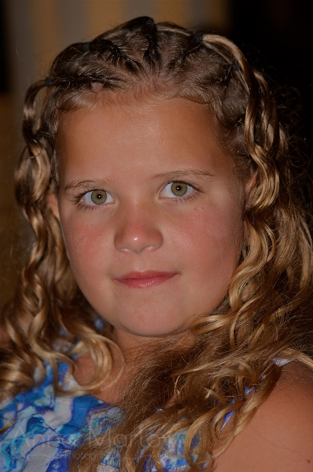 I love it when Kitty spends a lot of time swimming - she finds those curls again! Think I may have to learn to braid too! :)